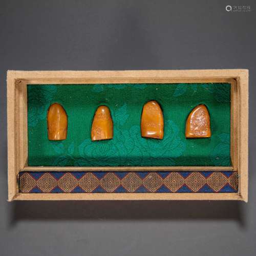 A SET OF CHINESE QING DYNASTY TIANHUANG STONE SEALS
