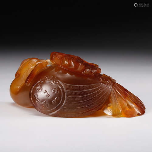 An Agate Carved Bird