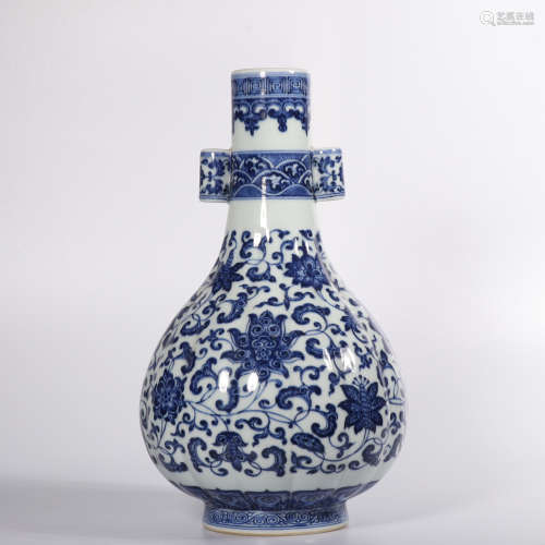 A Blue White Porcelain Vase, Marked