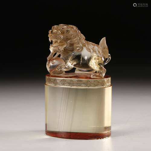 A Crystal Carved Foolion Seal