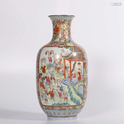 A Famille Rose Porcelain Vase, Marked