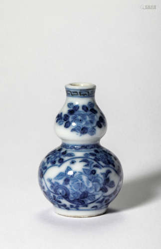 A Blue White Porcelain Vase, Qing Dynasty