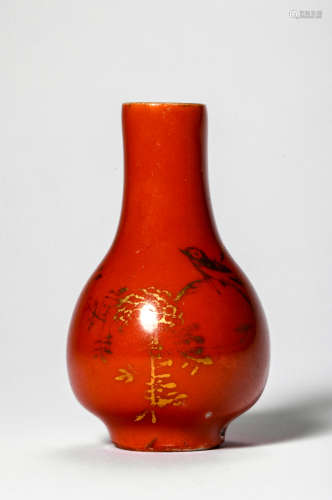 A Gilt Red Glazed Porcelain Vase, Qing Dynasty