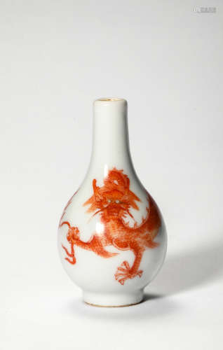 A Red Dragon Porcelain Vase,