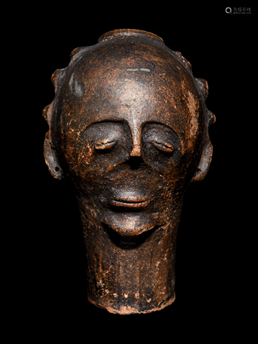 An Akan Commemorative Head Height 7 inches.