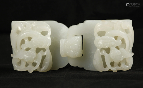 Chinese white jade belt buckle, possibly 18th/19th c.