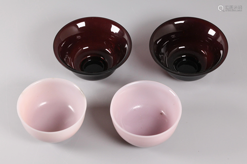 2 pairs of Chinese peking glass bowls, possibly 19th c.