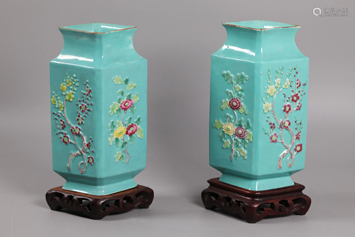 pair of Chinese porcelain vases, possibly Republican