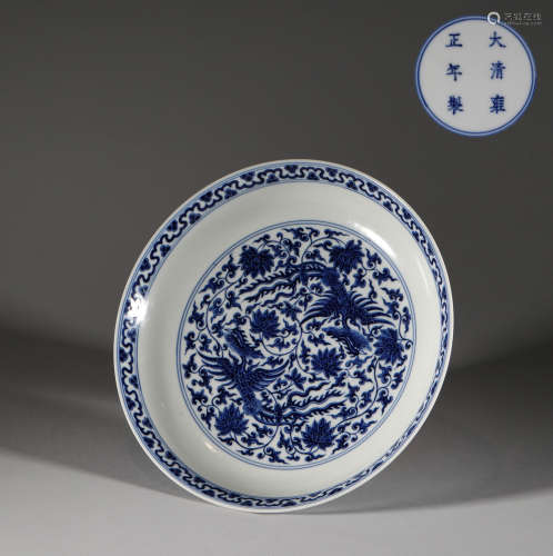 Blue and white pattern plate with twigs in Qing Dynasty清代青...