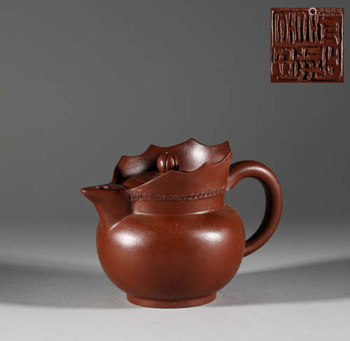Purple sand monk hat pot in Qing Dynasty清代紫砂僧帽壺