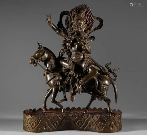 Bronze gilded auspicious Heavenly Mother statue in Qing Dyna...