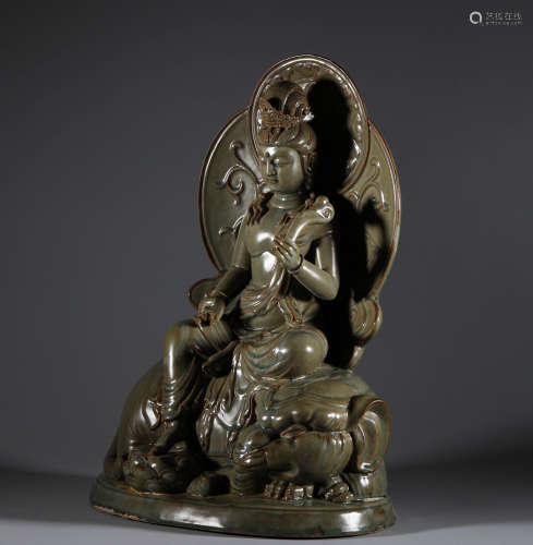 Qing Dynasty celadon statue of Guanyin Buddha清代青瓷觀音佛造...