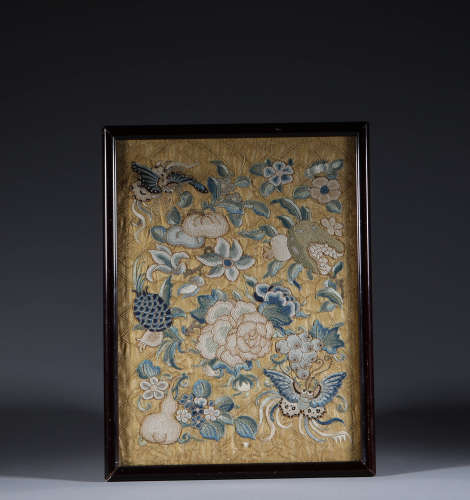 A picture of tapestry flowers in Qing Dynasty清代緙絲花卉圖
