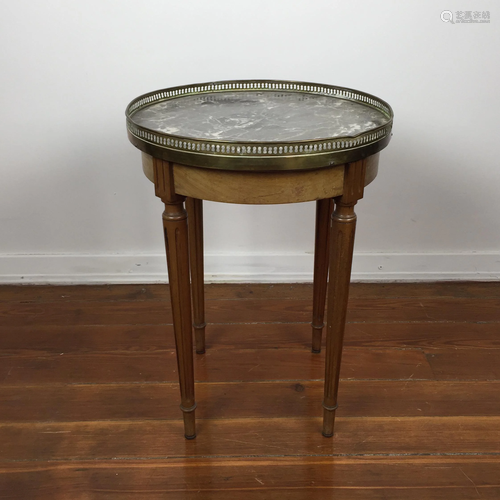 Sheraton style round side table