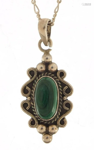 Silver cabochon malachite pendant on a silver Figaro