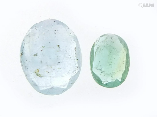 Two gemstones with certificates comprising green