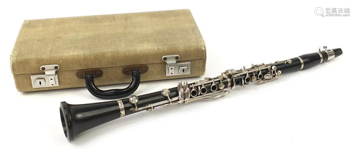 Rosewood five piece clarinet with SML Paris mouthpiece,