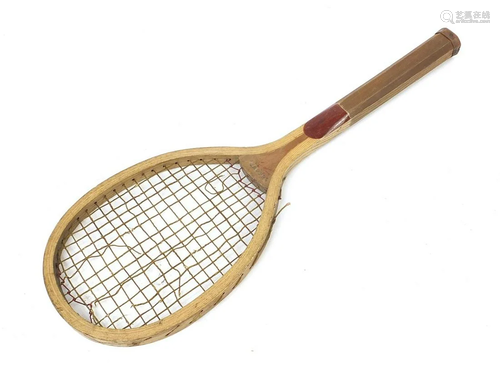 Early 20th century Arrow tennis lawn racquet, 61.5cm in