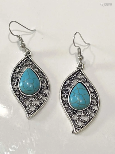 DARLING TURQUOISE STONE LADIES EARRINGS