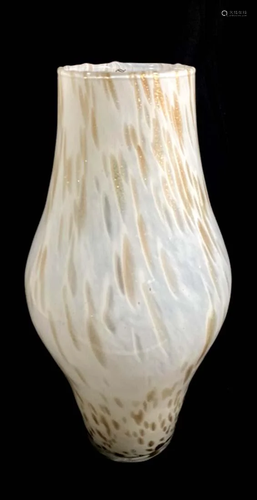 MAGNIFICENT TALL GOLD SPLATTER/PEARL ART GLASS VASE