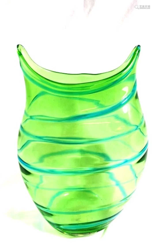 UNIQUE GREEN/BLUE ART GLASS PULLED EDGE VASE