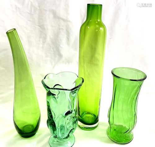 LOT OF 4 MID CENTURY MODERN GREEN ART GLASS VASES