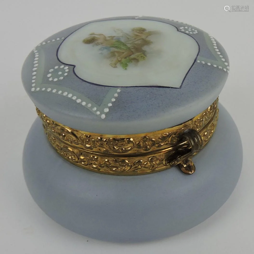 Nakara signed puff box with hinged