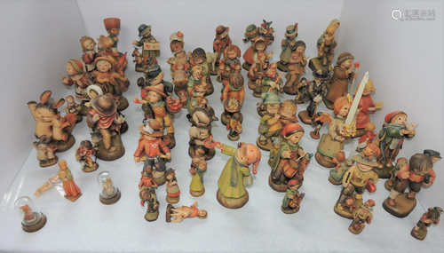 Anri lot of 74 wooden figures, made in Italy