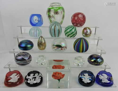 Lot of 20 art glass paperweights: