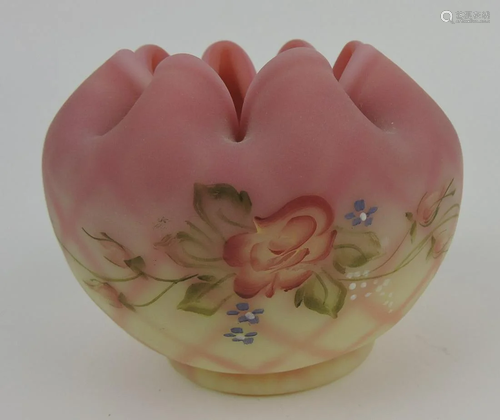 Fenton burmese lattice and floral rose bowl