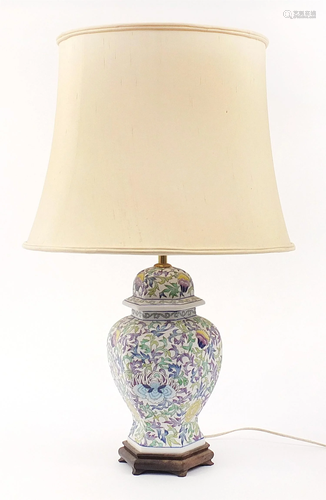 Chinese porcelain baluster vase table lamp with silk