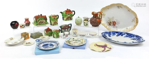 19th century and later ceramics including a pair of