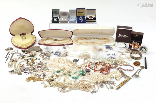 Vintage and later costume jewellery including simulated