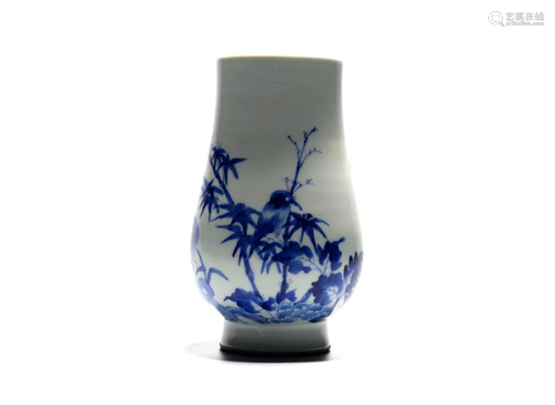 Old stock,blue and white vase,painted birds and