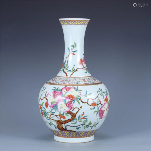 Qing Dynasty famille-rose vase,painted pomegranate and