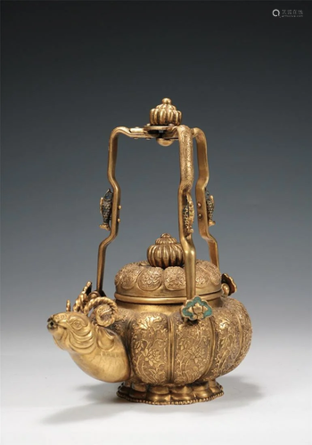 Old stock,Qing Dynasty copper gilt teapot,with mark on