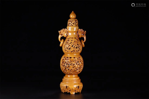 Old stock hetian jade ornament,hollow-out