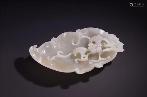 Old stock,hetian jade ornament.leaf