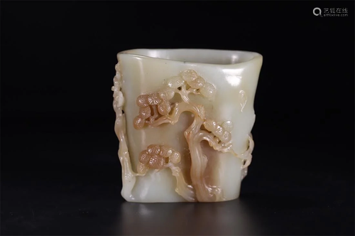 Old stock,hetian jade brush pot.Dimension: 8.8x8.5x5.6