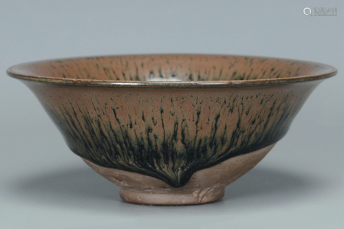 A RUSSET SPLASHED BLACK GLAZED BOWL