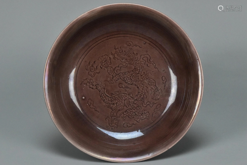 AN INCISED DRAGON DISH XUANDE MARK