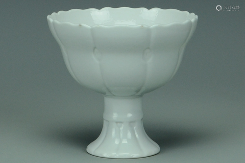 A STEM CUP YONGZHENG MARK AND PERIOD