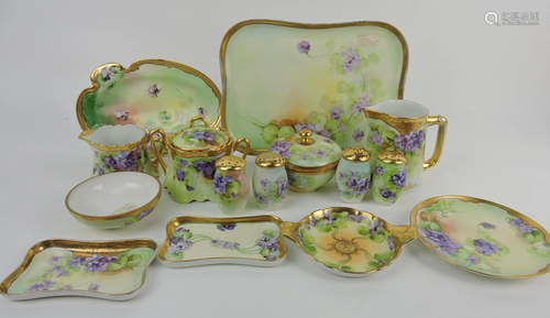 Pickard lot of 15 pieces with violets