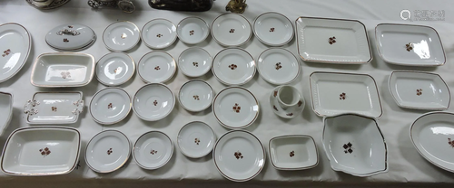 Tea Leaf ironstone lot of 33 platters,