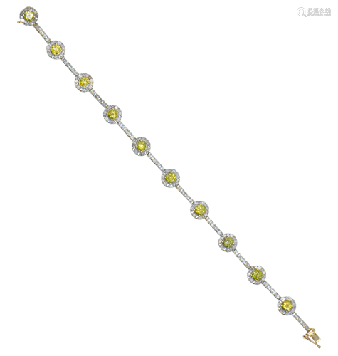 14 Karat Yellow Gold & Diamond Bracelet