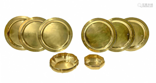 Group composed of n. 6 brass plates and n. 2 bowls, Job