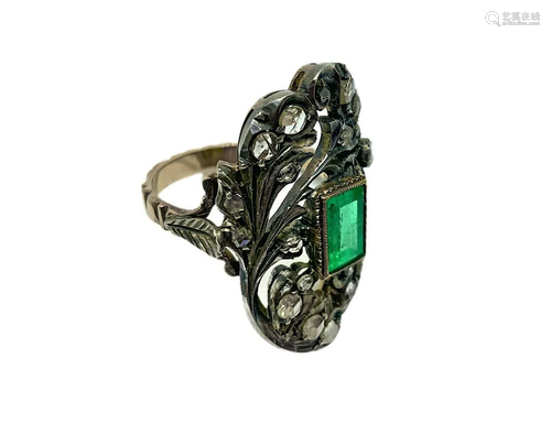 Gold and silver ring with root rectangular emerald in