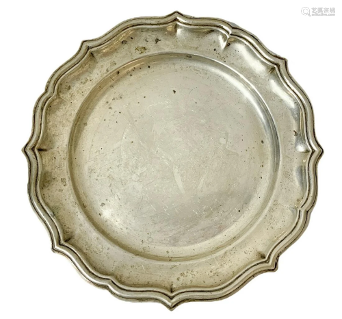 Silver scalloped tray 800, XIX secolo.Gr 528, diameter