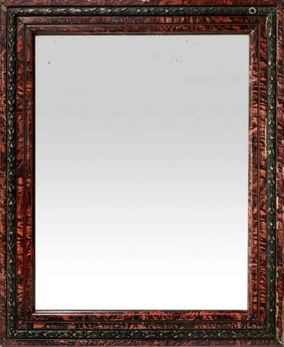 Mirror with tortoiseshell frame. Nineteenth century. Cm