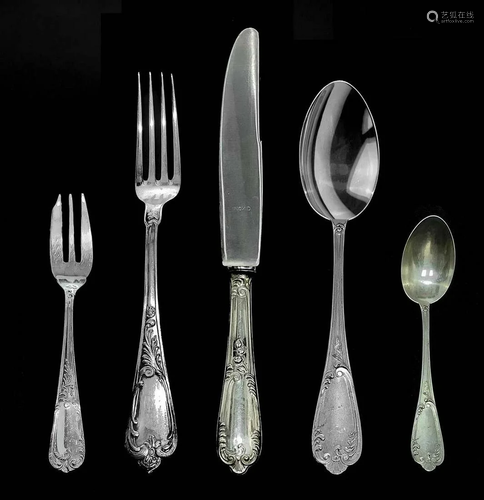 Cutlery in silver with fiorata decoration, consisting